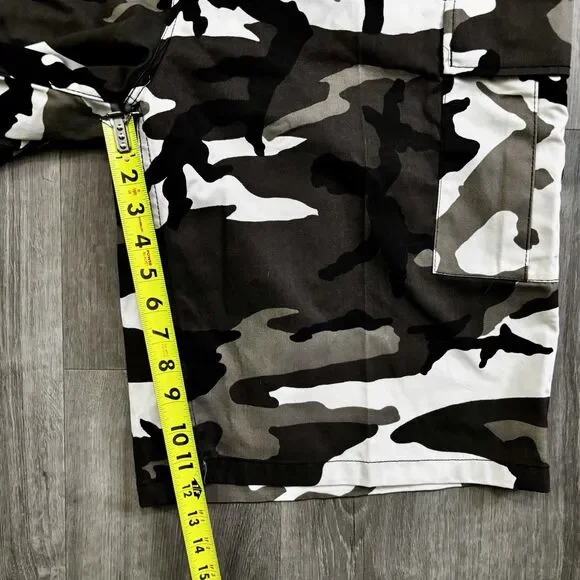 Rothco BDU Camo Long Shorts Men's Size 39 to 43 Adjustable Cargo RN 37572 - Picture 7 of 7